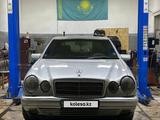 Mercedes-Benz E 200 1997 года за 1 700 000 тг. в Павлодар – фото 3