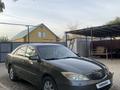 Toyota Camry 2003 года за 3 000 000 тг. в Актобе – фото 3