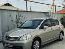 Nissan Tiida, 2004