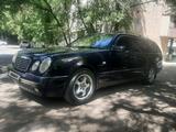 Mercedes-Benz E 240 1998 года за 3 990 000 тг. в Шымкент – фото 2