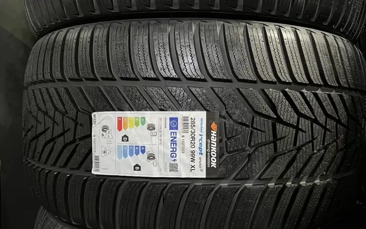 Hankook Winter I'Cept Evo 3 W330 285/30 R20 и 275/35 R19 100W за 1 200 000 тг. в Астана