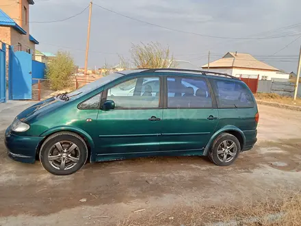 Volkswagen Sharan 1997 года за 2 300 000 тг. в Кызылорда – фото 6