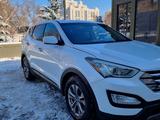 Hyundai Santa Fe 2015 годаүшін9 100 000 тг. в Алматы – фото 2