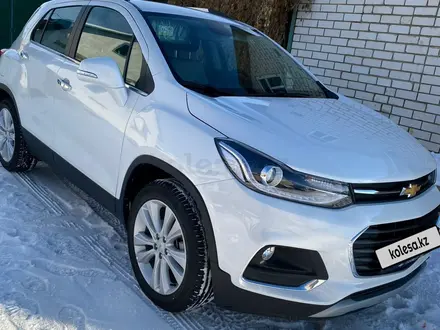 Chevrolet Tracker 2021 года за 8 200 000 тг. в Актобе – фото 3