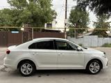 Volkswagen Polo 2021 года за 7 800 000 тг. в Алматы – фото 4