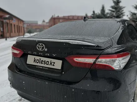 Toyota Camry 2018 года за 13 900 000 тг. в Павлодар – фото 5