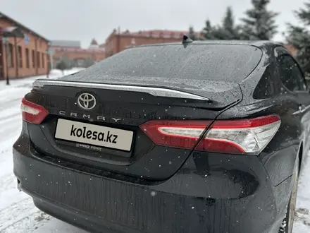 Toyota Camry 2018 года за 13 900 000 тг. в Павлодар – фото 6