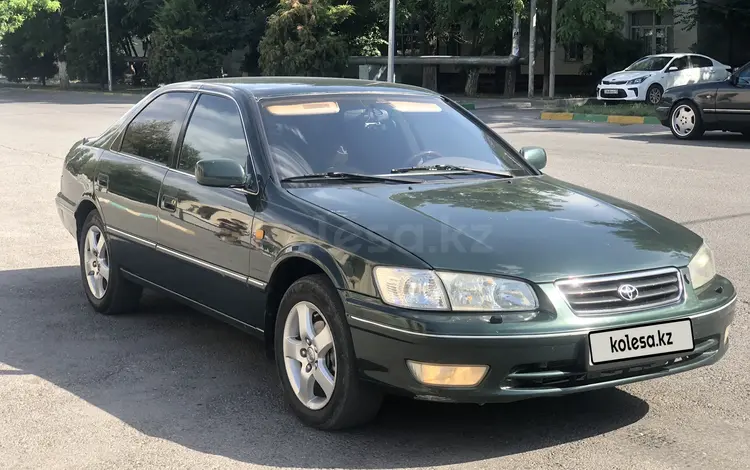 Toyota Camry 2001 годаүшін3 900 000 тг. в Шымкент