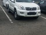 Toyota Land Cruiser Prado 2006 года за 12 500 000 тг. в Атырау – фото 2