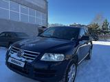 Volkswagen Touareg 2004 года за 4 750 000 тг. в Петропавловск