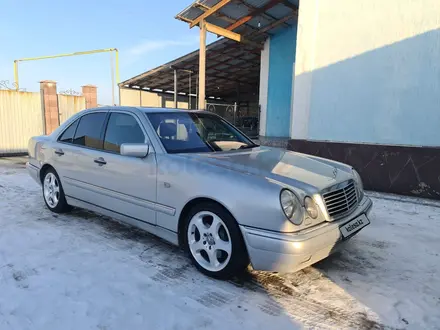 Mercedes-Benz E 430 1999 года за 5 500 000 тг. в Алматы – фото 22