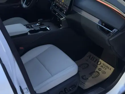 Lexus RX 350h 2024 года за 30 999 000 тг. в Алматы – фото 11