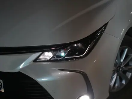 Toyota Corolla 2019 года за 9 999 999 тг. в Астана