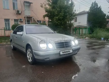 Mercedes-Benz E 280 1996 года за 3 750 000 тг. в Кызылорда – фото 30