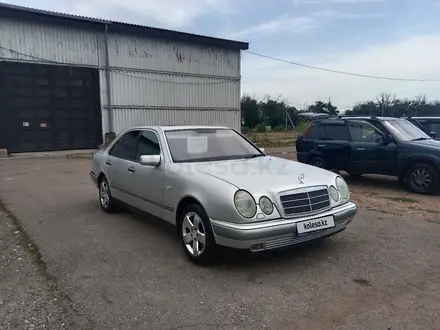 Mercedes-Benz E 280 1996 года за 3 750 000 тг. в Кызылорда – фото 35