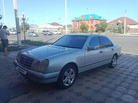 Mercedes-Benz E 280 1996 года за 3 750 000 тг. в Кызылорда – фото 49