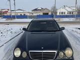 Mercedes-Benz E 320 1998 года за 2 600 000 тг. в Атырау
