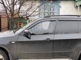 Стекла bmw e70 обжиүшін40 000 тг. в Петропавловск