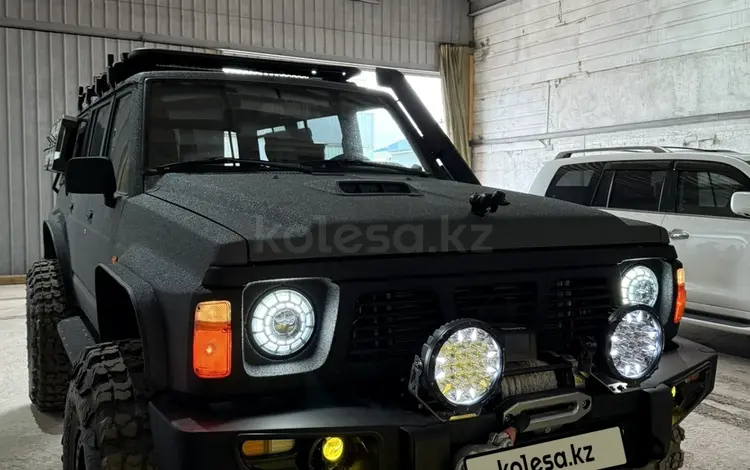 Nissan Patrol 1992 года за 20 000 000 тг. в Алматы