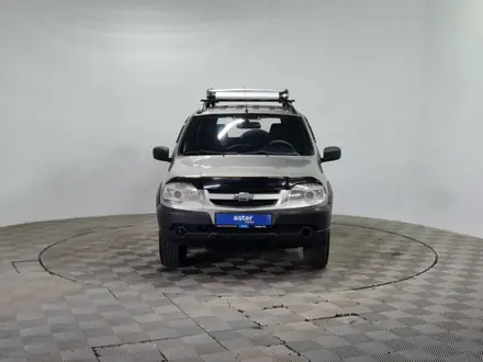 Chevrolet Niva 2014 года за 3 290 000 тг. в Алматы – фото 2