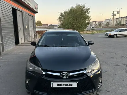 Toyota Camry 2017 года за 9 500 000 тг. в Тараз