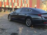 Hyundai Sonata 2022 годаүшін10 100 000 тг. в Алматы – фото 3