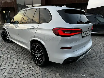 BMW X5 2019 года за 35 200 000 тг. в Алматы – фото 13