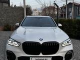 BMW X5 2019 года за 35 200 000 тг. в Алматы – фото 3