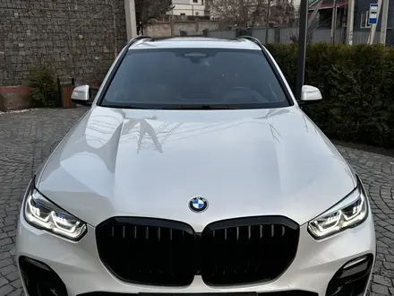 BMW X5 2019 года за 35 200 000 тг. в Алматы – фото 4