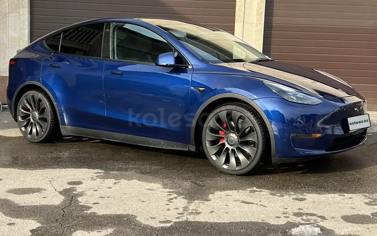 Tesla Model Y 2021 года за 16 900 000 тг. в Алматы