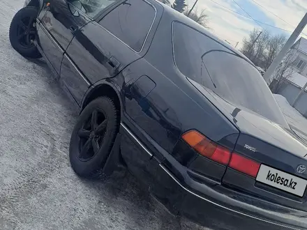 Toyota Camry 1997 года за 2 800 000 тг. в Семей