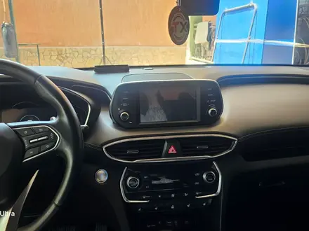 Hyundai Santa Fe 2019 года за 12 500 000 тг. в Шымкент