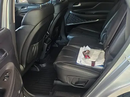 Hyundai Santa Fe 2019 года за 12 500 000 тг. в Шымкент – фото 3