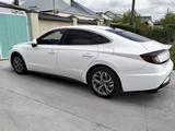 Hyundai Sonata 2022 годаүшін10 800 000 тг. в Тараз – фото 2