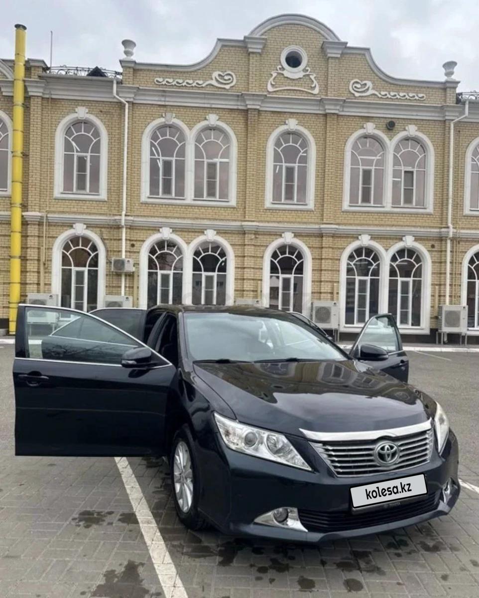 Toyota Camry 2013 г.