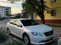 Toyota Camry 2014 года за 9 800 000 тг. в Атырау – фото 3