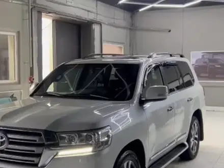 Toyota Land Cruiser 2017 года за 32 000 000 тг. в Павлодар