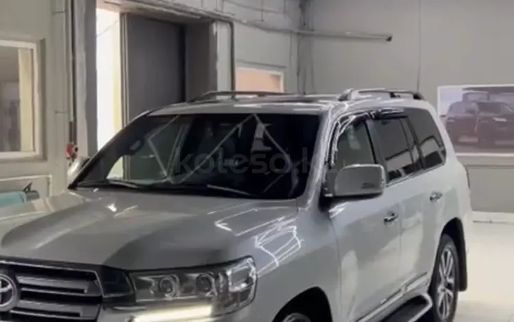 Toyota Land Cruiser 2017 года за 32 000 000 тг. в Павлодар