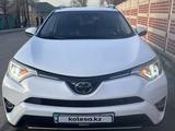 Toyota RAV4 2018 года за 11 500 000 тг. в Каскелен