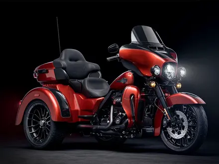 Harley-Davidson  Tri Glide 2026 года за 32 000 000 тг. в Алматы
