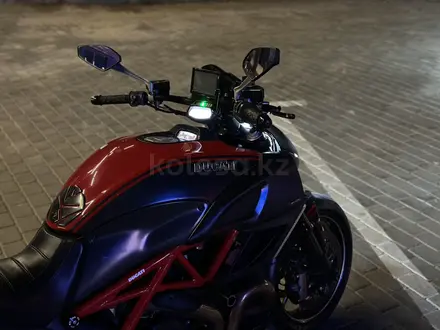 Ducati  Diavel Carbon 2014 года за 5 000 000 тг. в Шымкент – фото 5