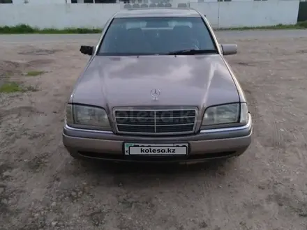 Mercedes-Benz C 220 1994 года за 2 000 000 тг. в Тараз