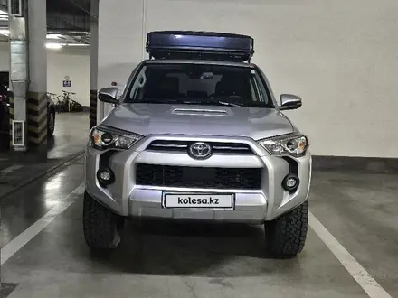 Toyota 4Runner 2022 года за 33 500 000 тг. в Алматы – фото 2