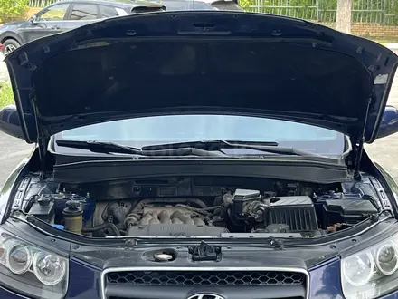 Hyundai Santa Fe 2008 года за 5 900 000 тг. в Караганда – фото 31