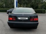 Mercedes-Benz E 240 1997 года за 4 800 000 тг. в Алматы – фото 4