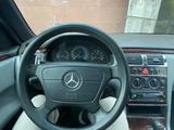 Mercedes-Benz E 280 1996 года за 1 600 000 тг. в Актау – фото 3