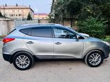 Hyundai Tucson 2011 года за 6 300 000 тг. в Уральск – фото 2