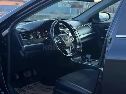 Toyota Camry 2015 года за 6 500 000 тг. в Атырау – фото 7