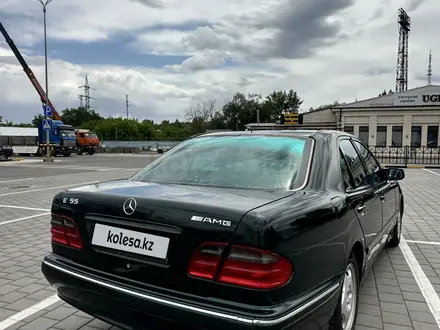 Mercedes-Benz E 280 2000 года за 3 100 000 тг. в Караганда – фото 20