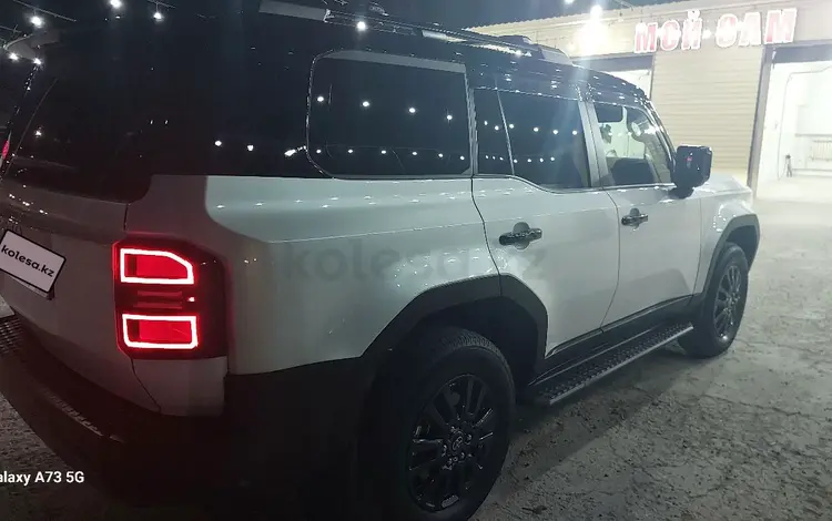 Toyota Land Cruiser Prado 2024 года за 31 500 000 тг. в Актау